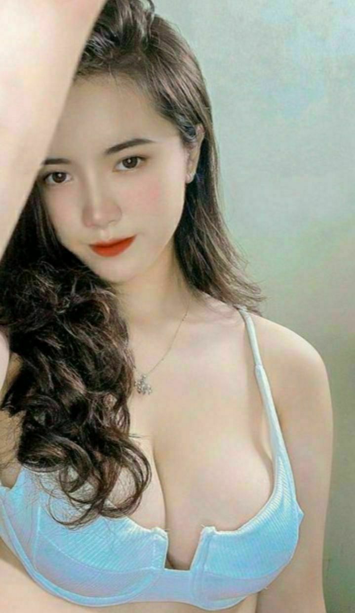 Bố sướng quá lỡ bắn tinh vào lồn con rồi